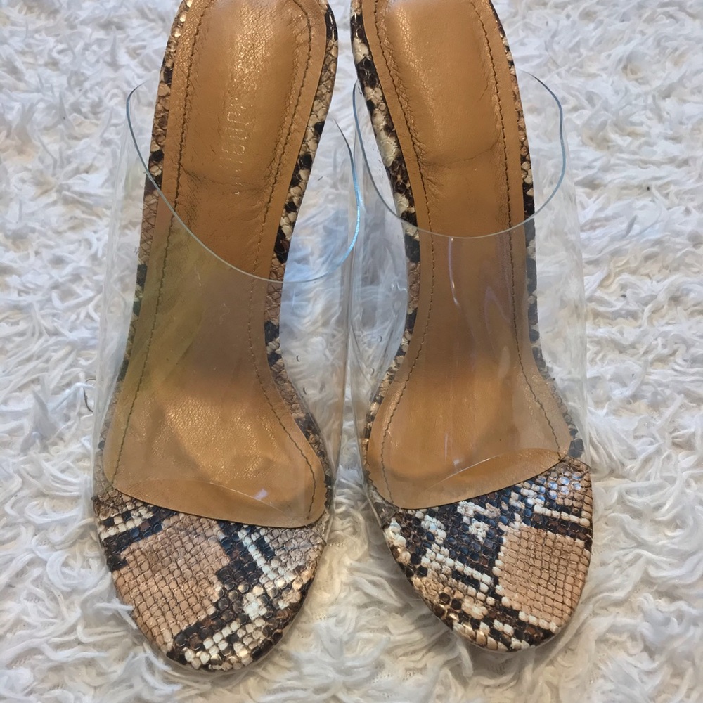 The glass edge snake high heel